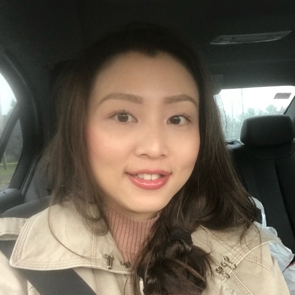 Meet your Posher, Linh - Picture 2 of 8